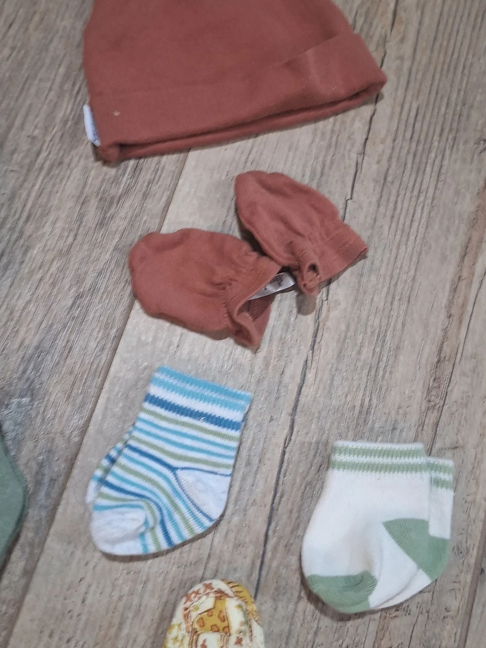 Mud Pie Mixed Brand Bundle Hats Mittens Socks Bib Neutral Boho Set #2134